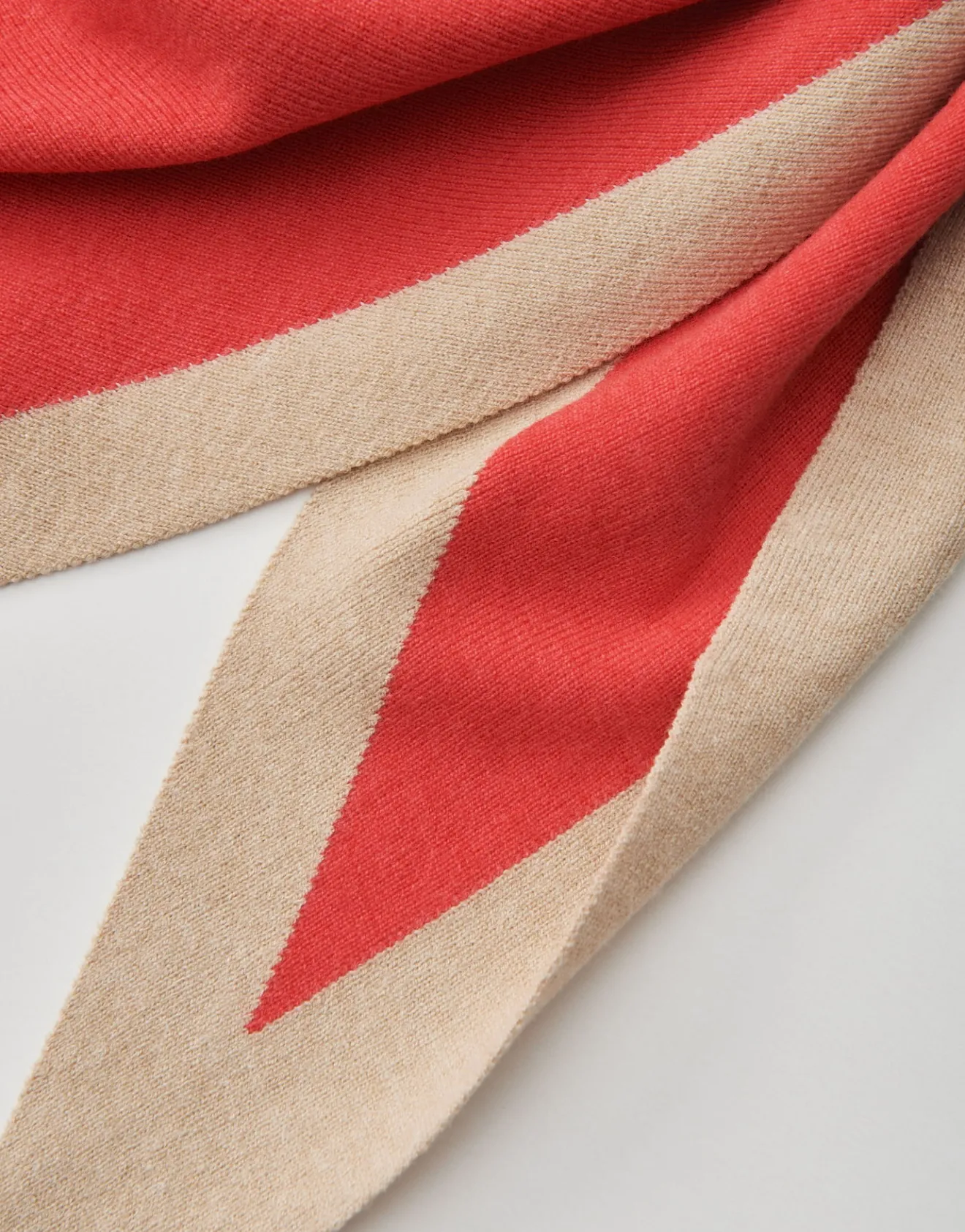 Hot Dreieckstuch ABOLTI aus weichem Feinstrick Accessoires