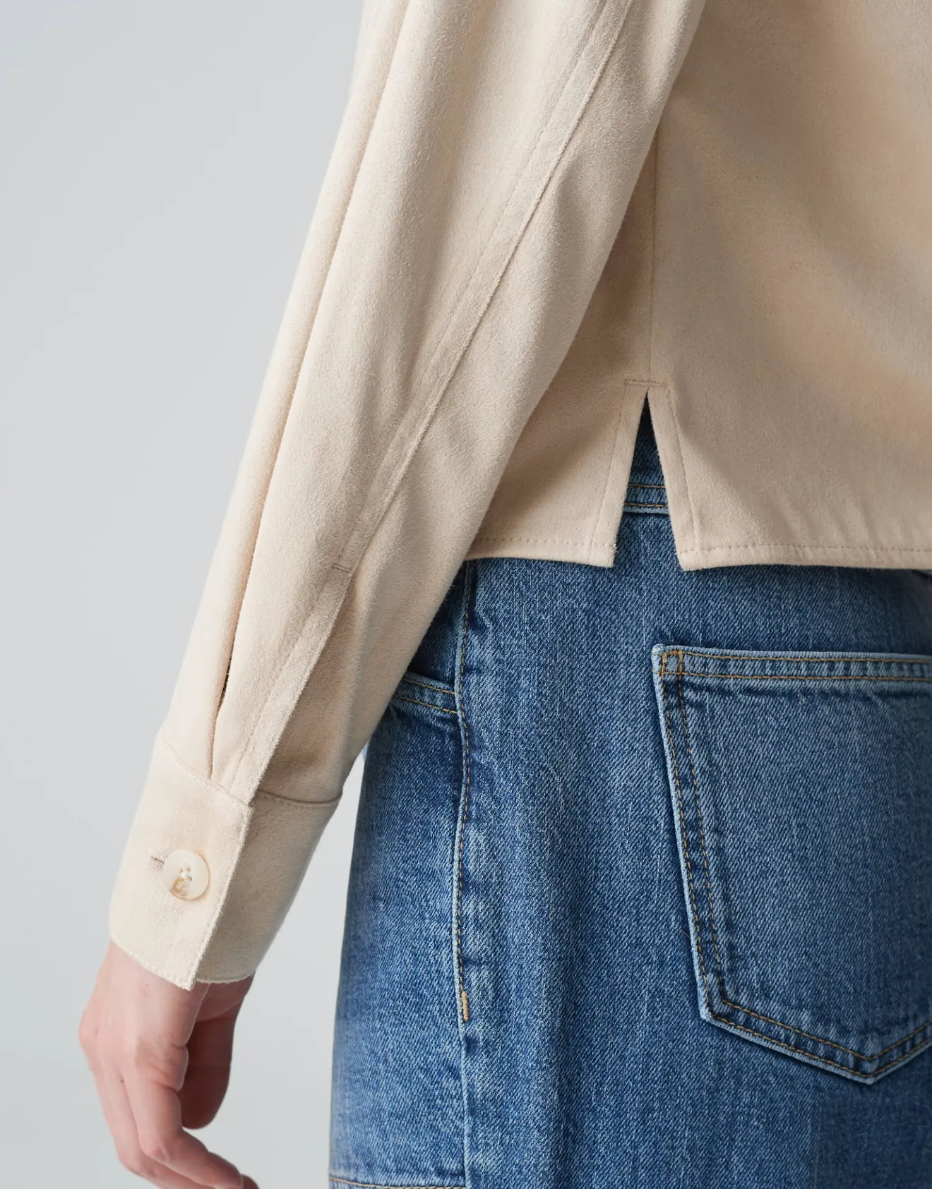 Best Sale Hemdbluse FONTEGA Regular in Veloursleder-Optik Blusen