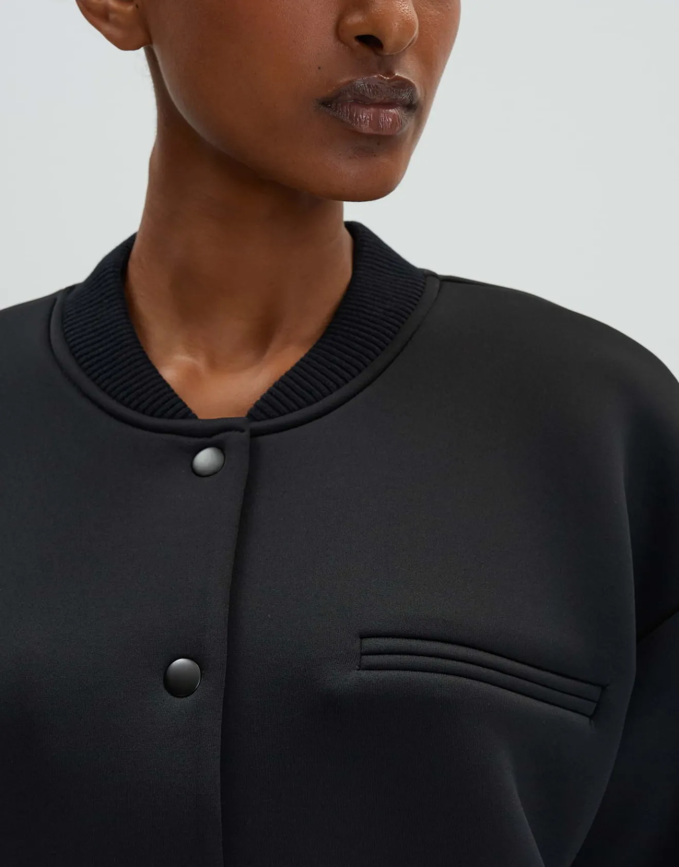 Sale Kurze Bomberjacke ULONI Loose aus Scuba Sweat