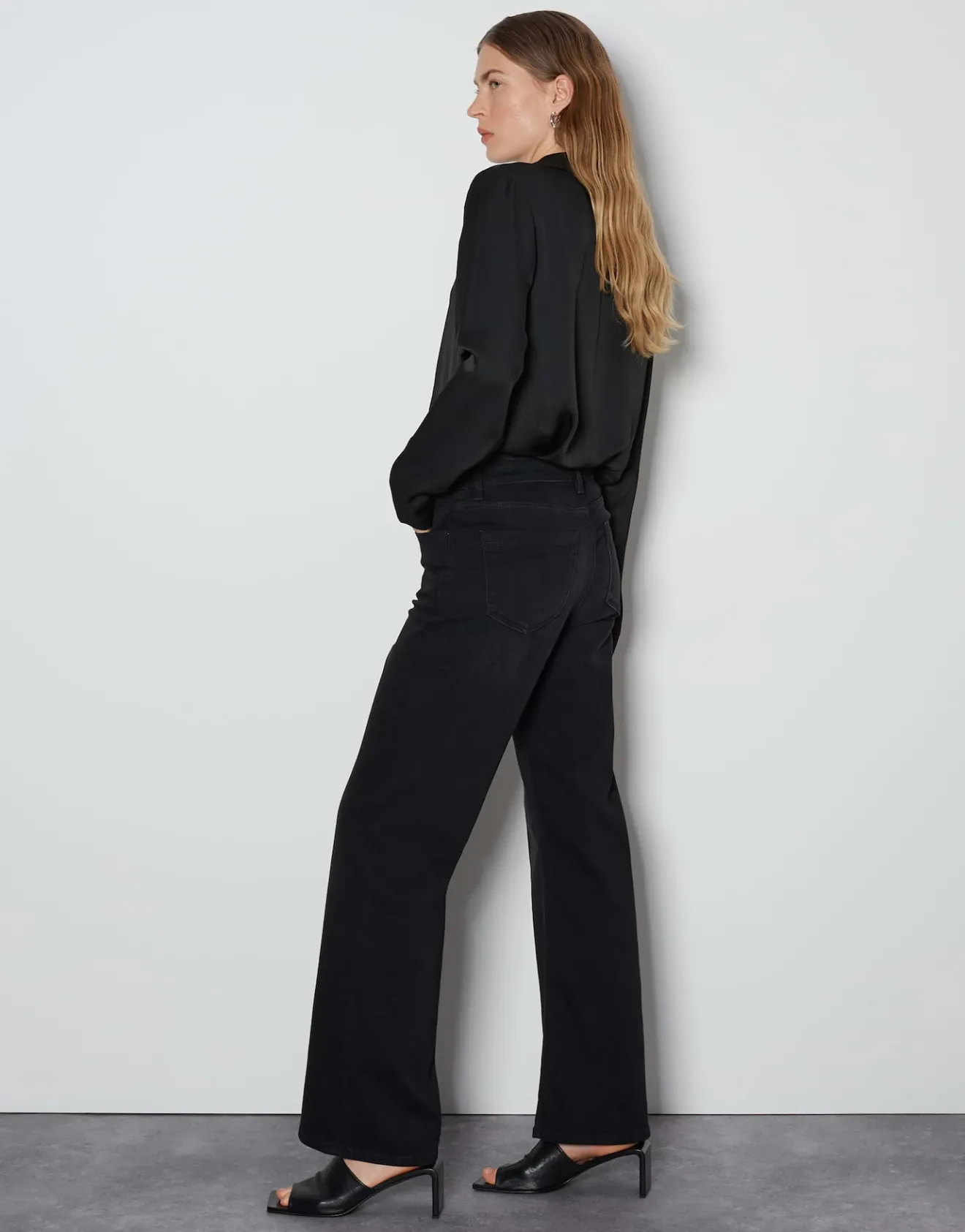 Cheap Long Flared Jeans CARIE LINE Mid Rise mit Biese Jeans