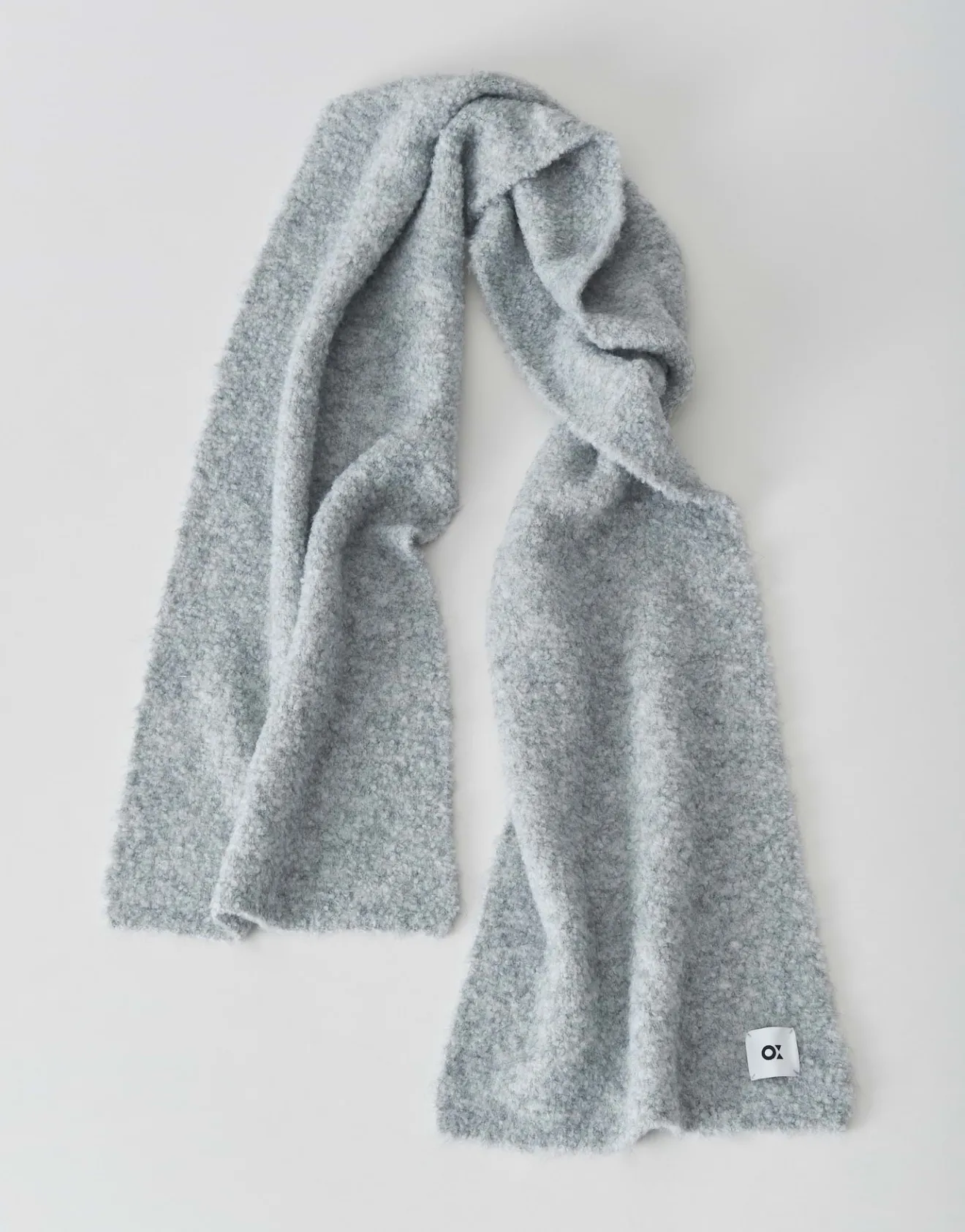 Clearance Schal APEDITA aus weichem Bouclé Strick Accessoires