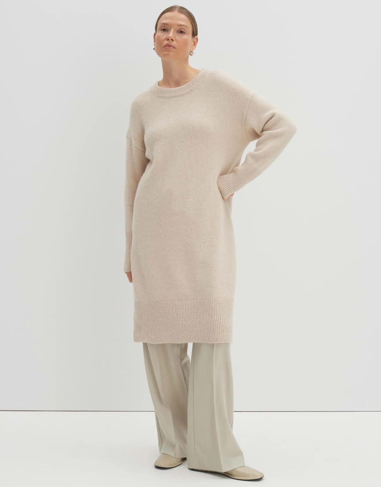 Hot Strickkleid QIOLA mit Woll Anteil Strick