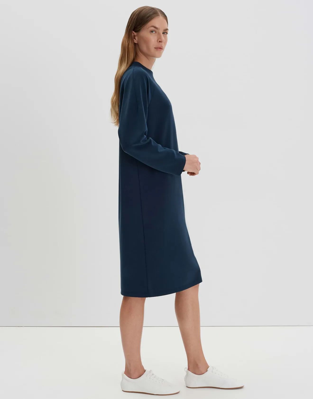 Flash Sale Sweatkleid QJARLE aus samtigen Modal Mix Kleider
