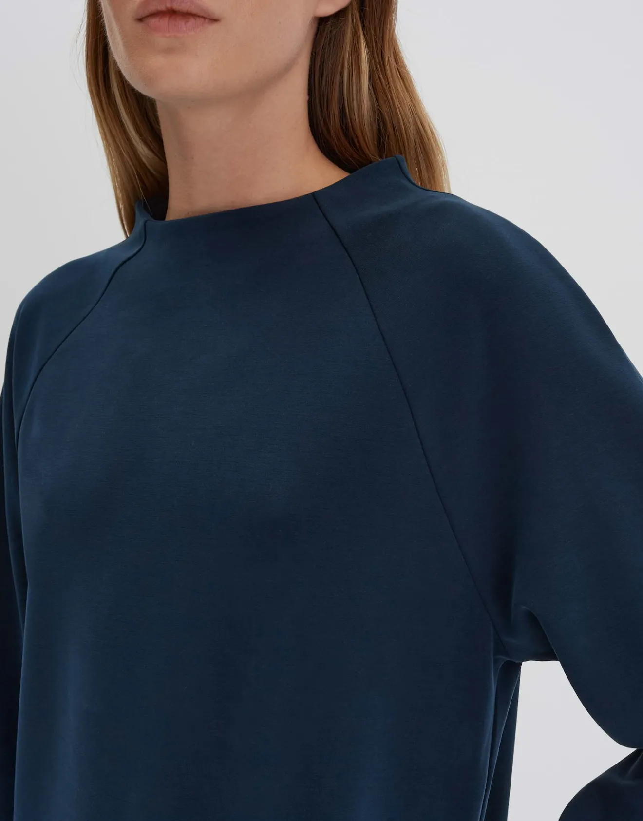 Flash Sale Sweatkleid QJARLE aus samtigen Modal Mix Kleider