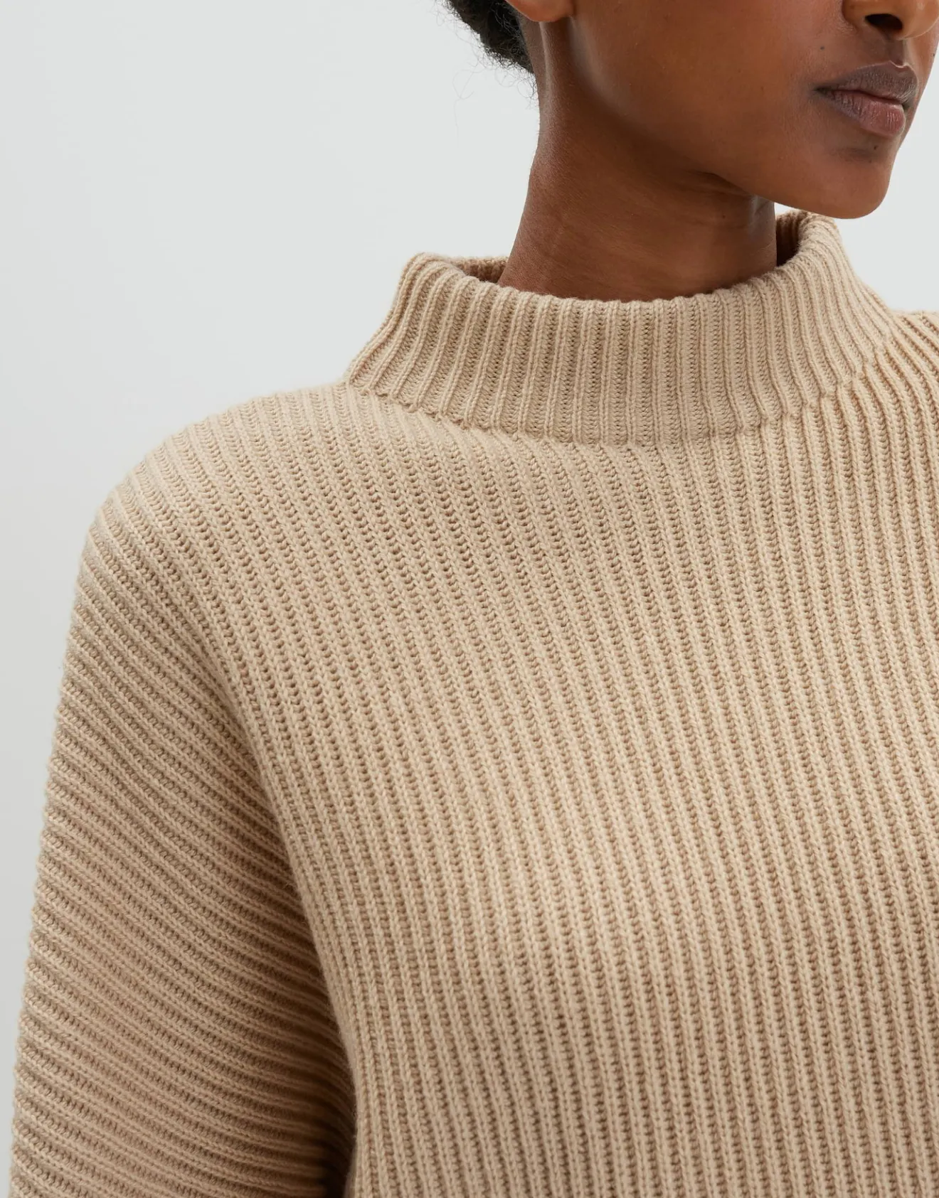 New Verkürzter Strickpullover TALJA Loose aus Woll Mix Strick