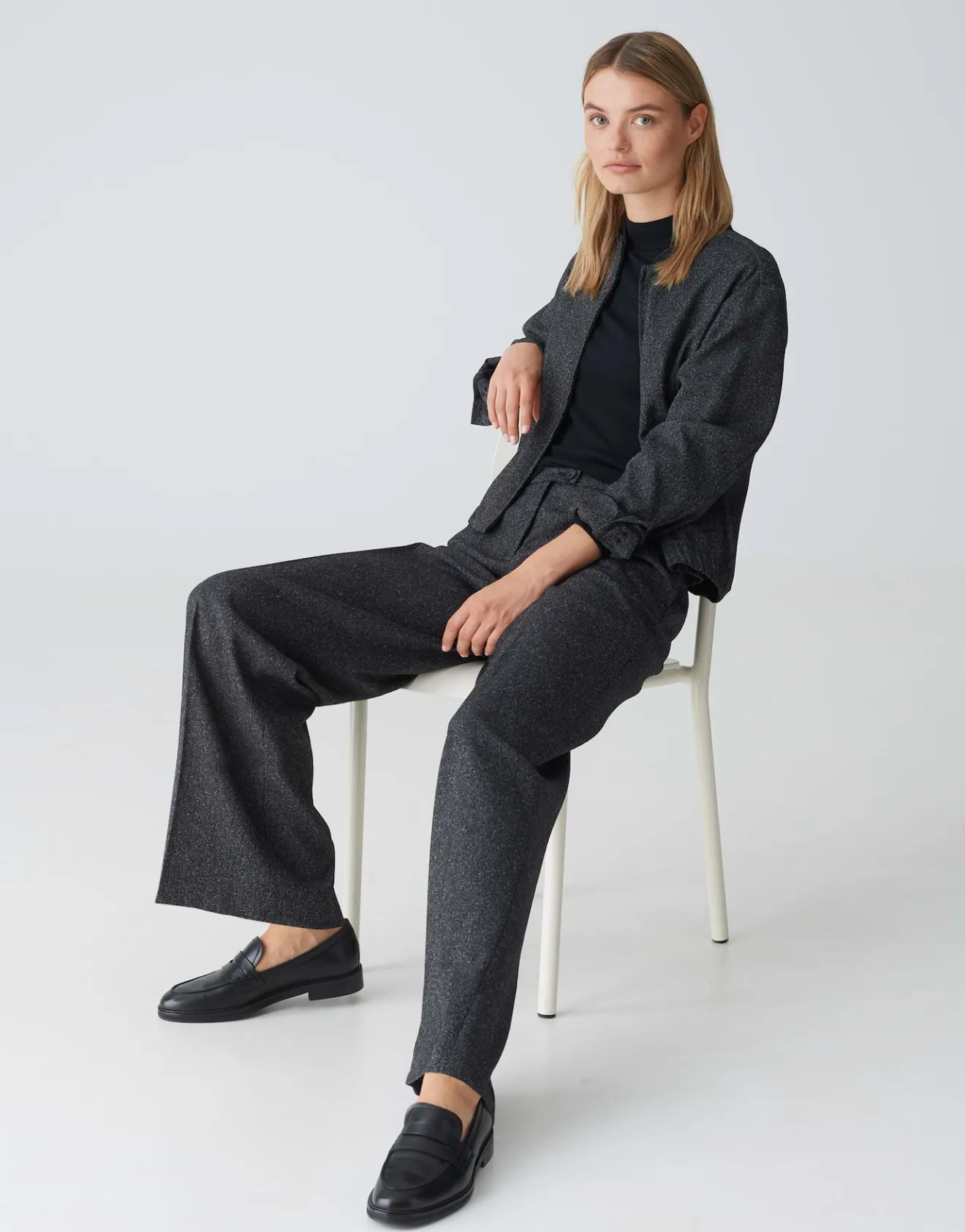 Online Wide Leg Pants MUKINA mit Bundfalten Hosen