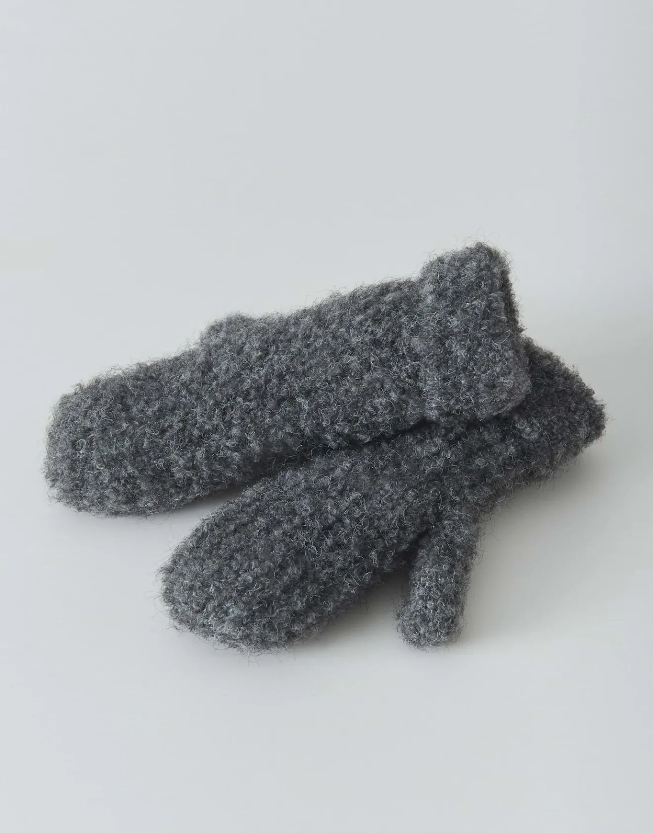 Shop Wärmende Fäustlinge APATI mit Wolle Accessoires